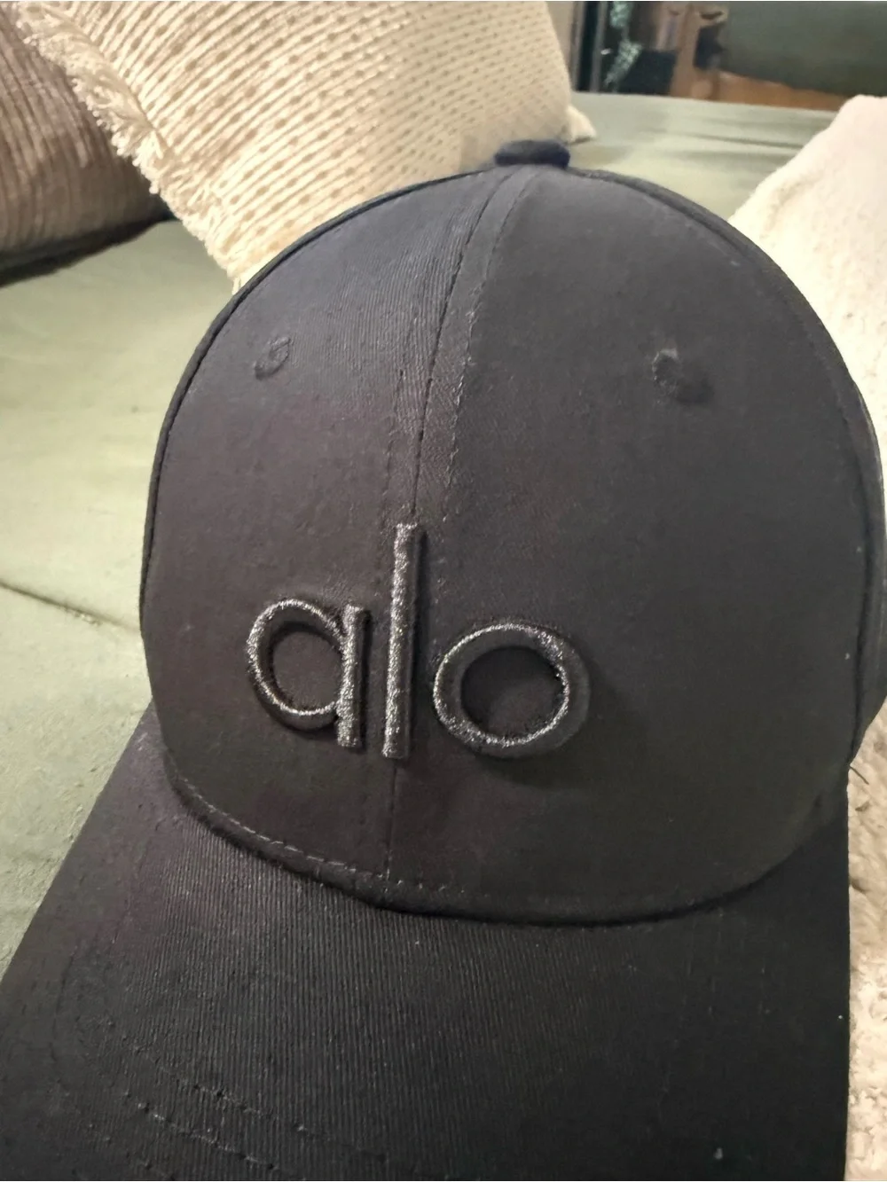 Alo Yoga Black Off-Duty Logo Baseball Cap